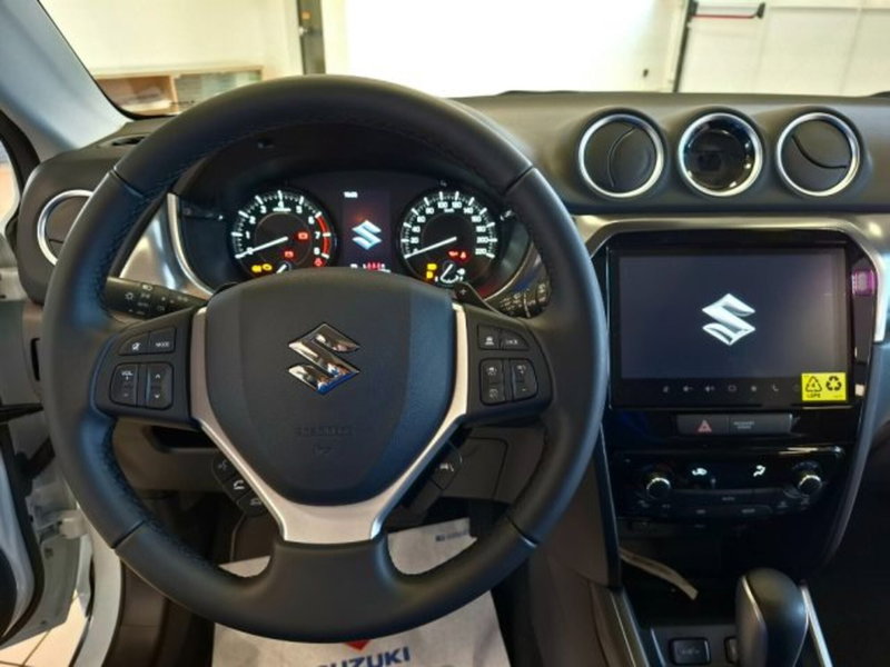 Suzuki Vitara nuova a Reggio Emilia (10)