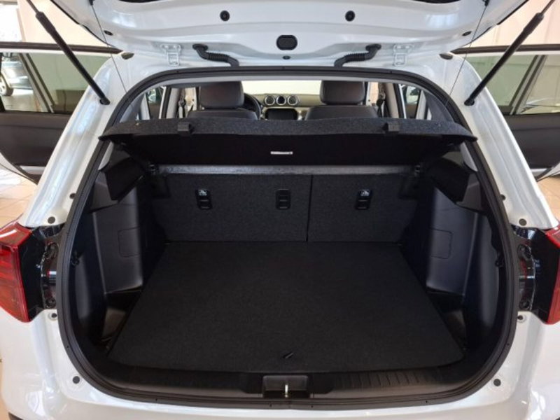Suzuki Vitara nuova a Reggio Emilia (17)