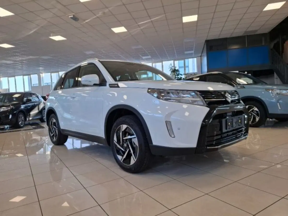 Suzuki Vitara nuova a Reggio Emilia (7)