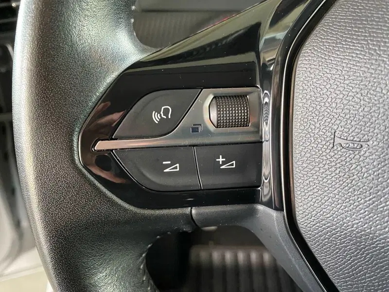 Peugeot 208 usata a Torino (13)