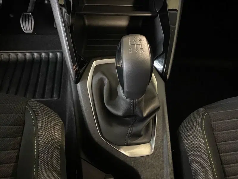 Peugeot 208 usata a Torino (12)