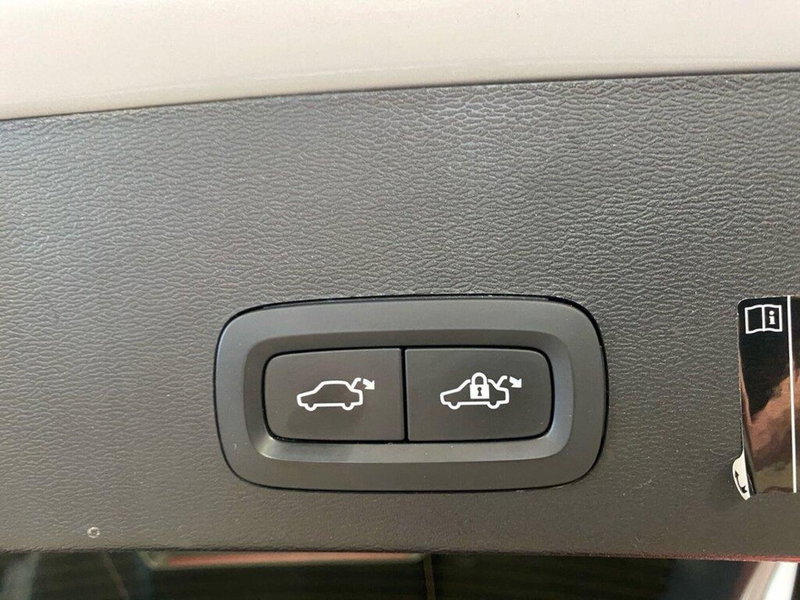 Volvo XC40 usata a Torino (13)