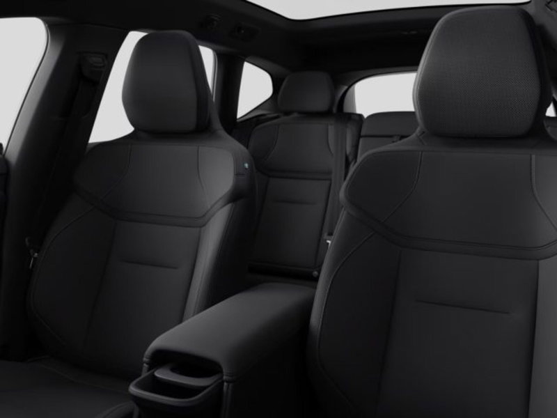 Volvo EX60 nuova a Modena (10)
