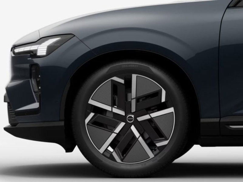 Volvo EX60 nuova a Modena (8)