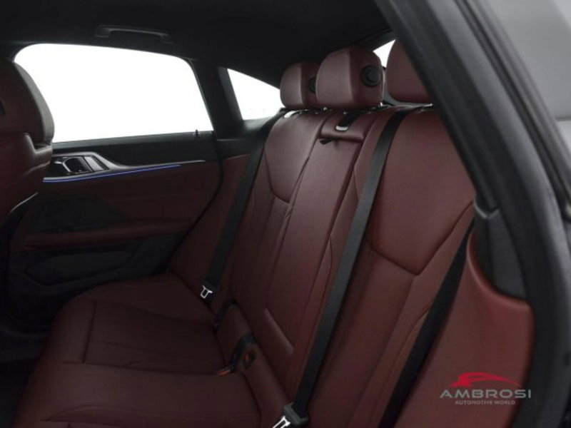 BMW i4 usata a Perugia (10)