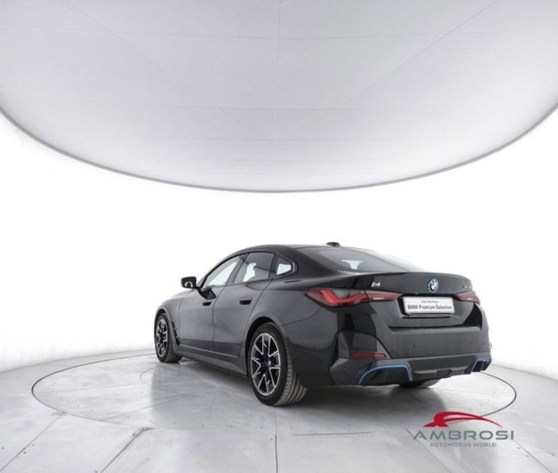 BMW i4 usata a Perugia (4)