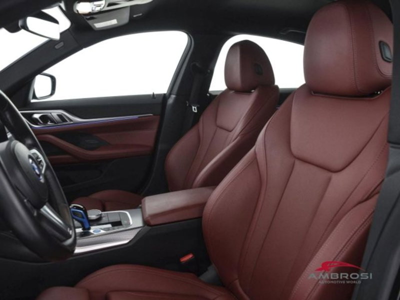 BMW i4 usata a Perugia (9)