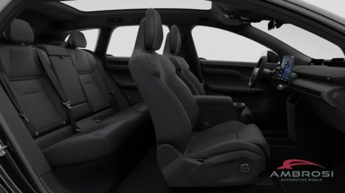 Volvo EX60 nuova a Perugia (4)