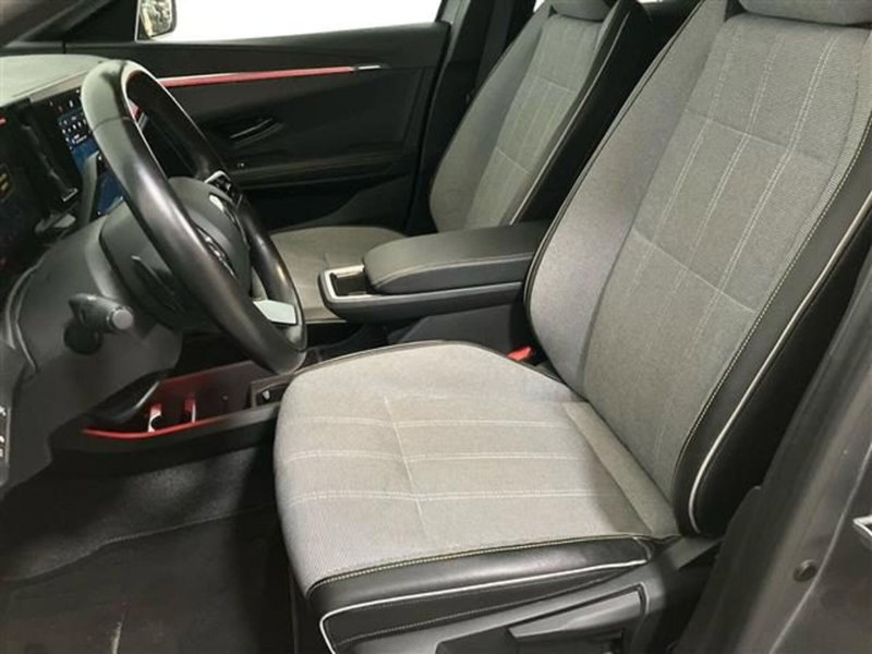 Renault Megane E-Tech Electric usata a Como (10)