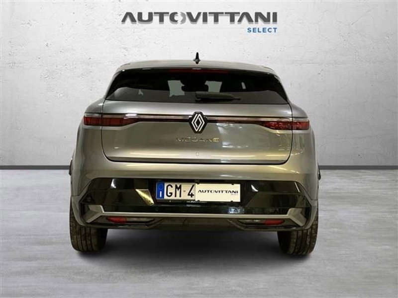 Renault Megane E-Tech Electric usata a Como (4)