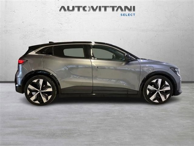 Renault Megane E-Tech Electric usata a Como (5)