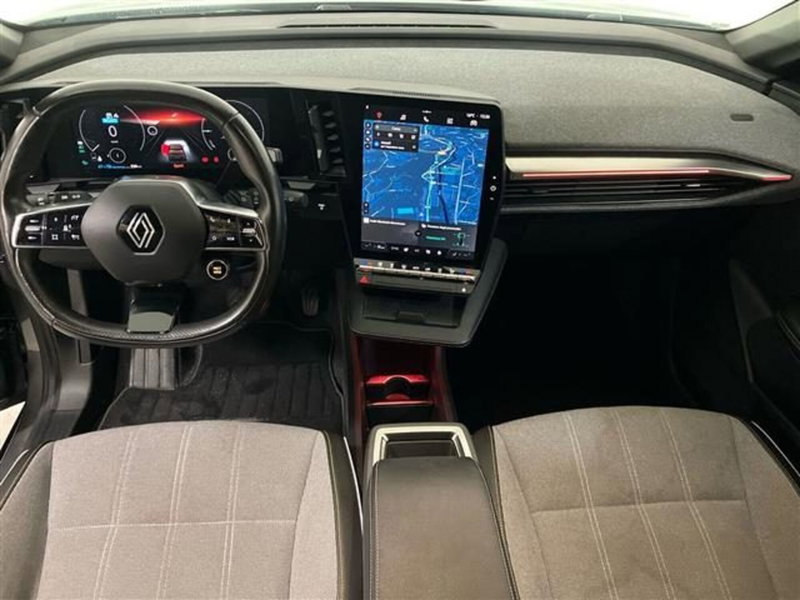 Renault Megane E-Tech Electric usata a Como (9)