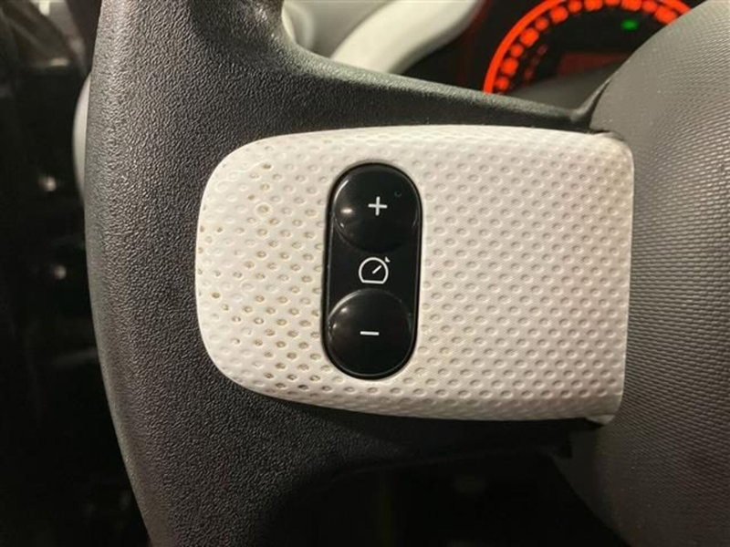 Renault Twingo usata a Como (17)