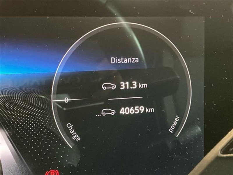 Renault Megane E-Tech Electric usata a Como (14)