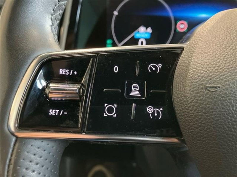 Renault Megane E-Tech Electric usata a Como (17)