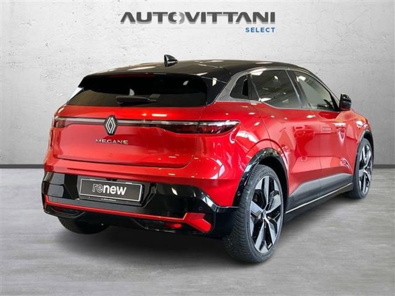 Renault Megane E-Tech Electric usata a Como (4)