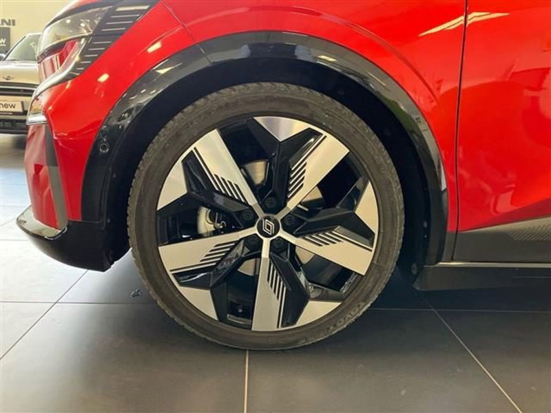 Renault Megane E-Tech Electric usata a Como (8)