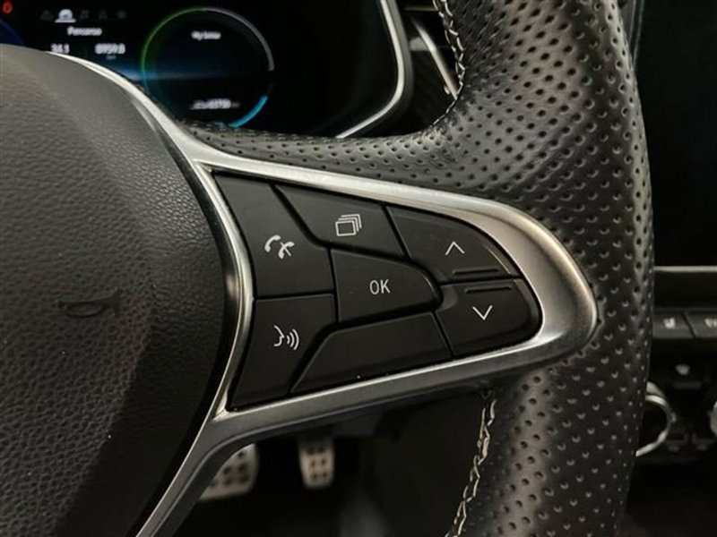 Renault Arkana usata a Como (18)