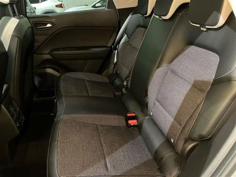 Renault Captur usata a Como (12)