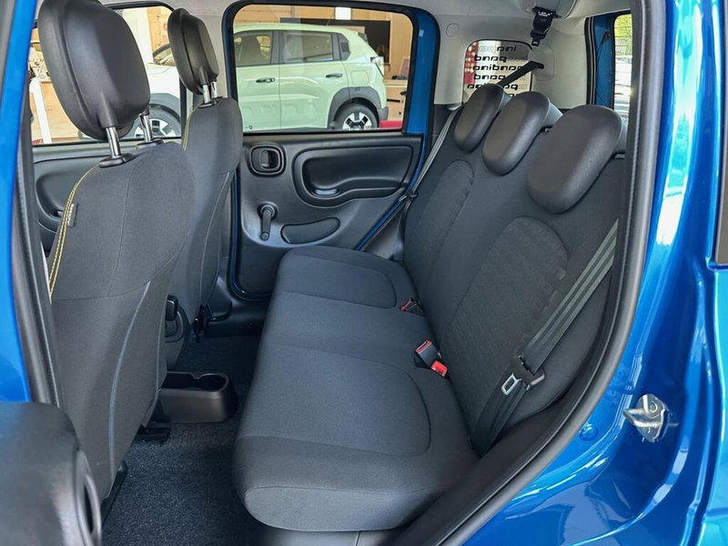 Fiat Panda Cross nuova a Sondrio (11)