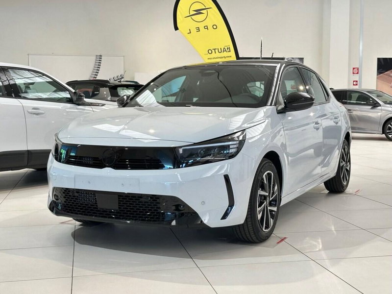 Opel Corsa nuova a Sondrio