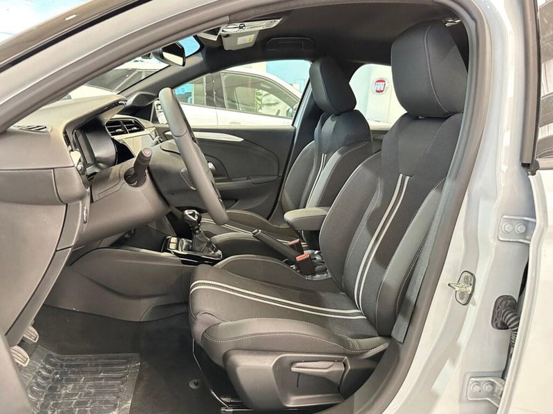 Opel Corsa nuova a Sondrio (10)