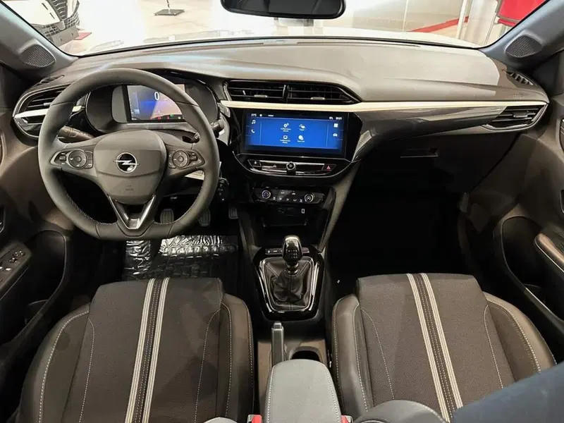 Opel Corsa nuova a Sondrio (12)