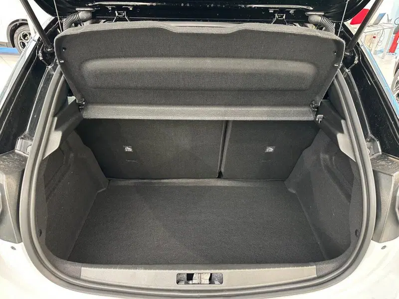 Opel Corsa nuova a Sondrio (15)