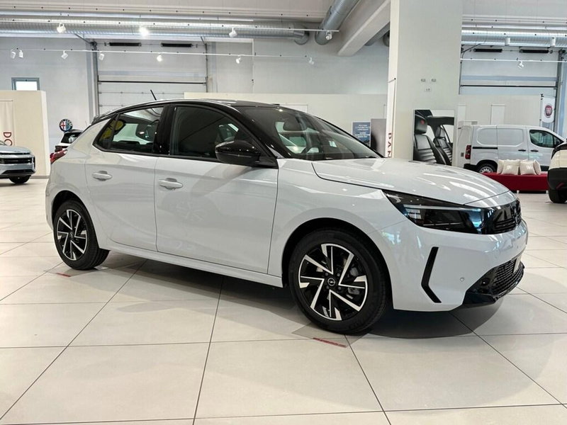 Opel Corsa nuova a Sondrio (6)