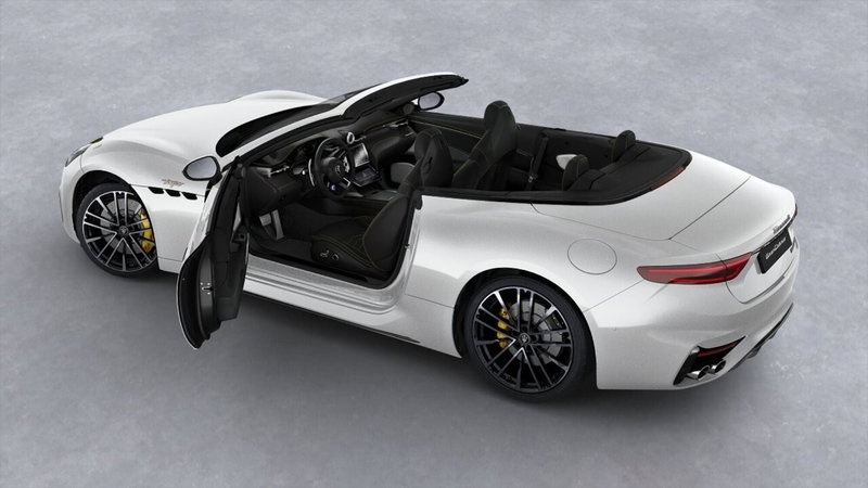 Maserati Grancabrio usata a Perugia (13)