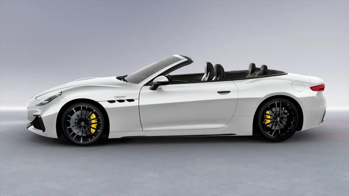 Maserati Grancabrio usata a Perugia (5)
