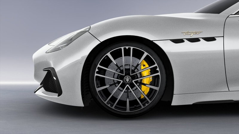 Maserati Grancabrio usata a Perugia (7)