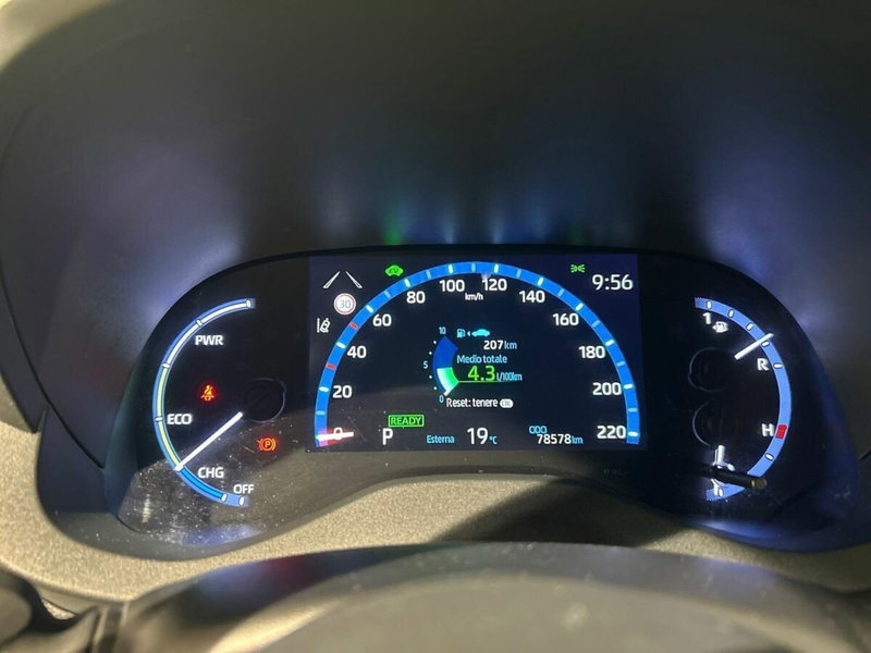 Toyota Yaris Cross usata a Lecco (9)