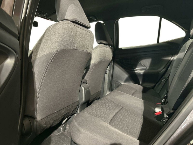 Toyota Yaris Cross usata a Lecco (11)