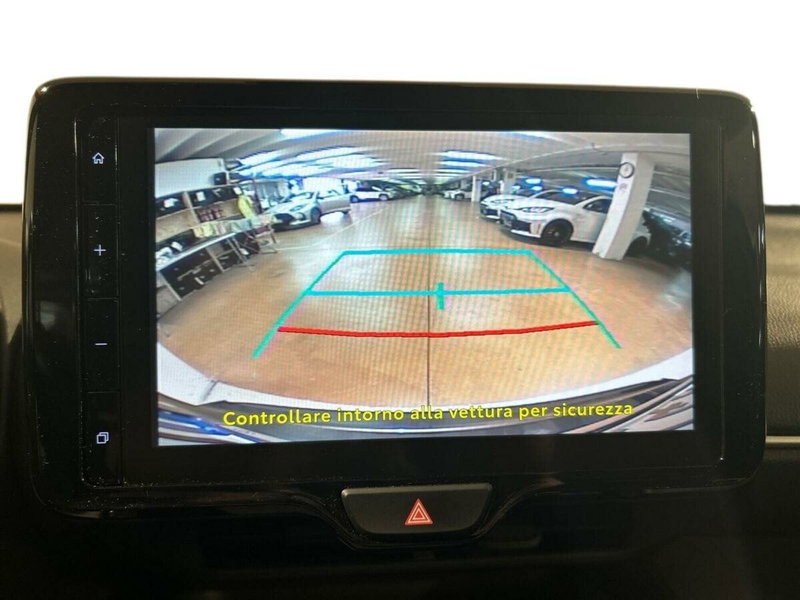 Toyota Yaris Cross usata a Lecco (13)