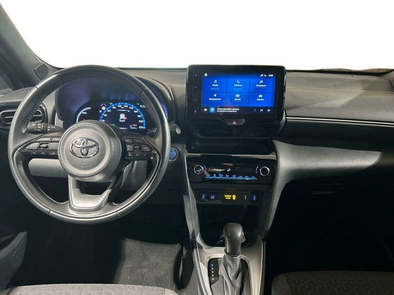 Toyota Yaris Cross usata a Lecco (8)