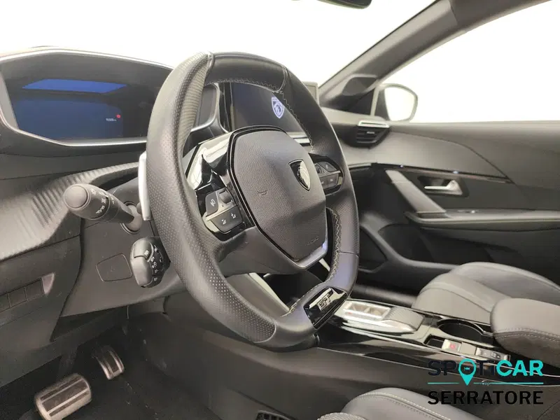 Peugeot 208 usata a Como (9)