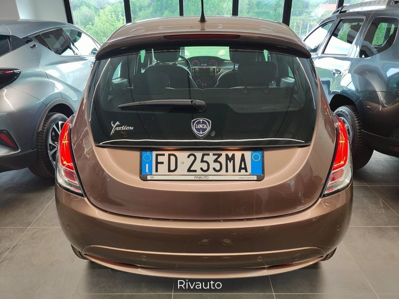 Lancia Ypsilon usata a Como (3)