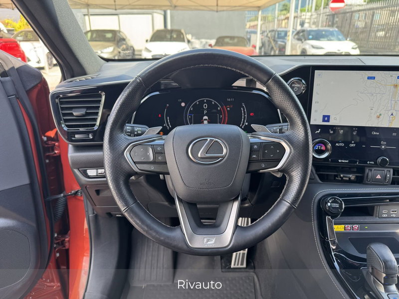 Lexus NX usata a Como (8)