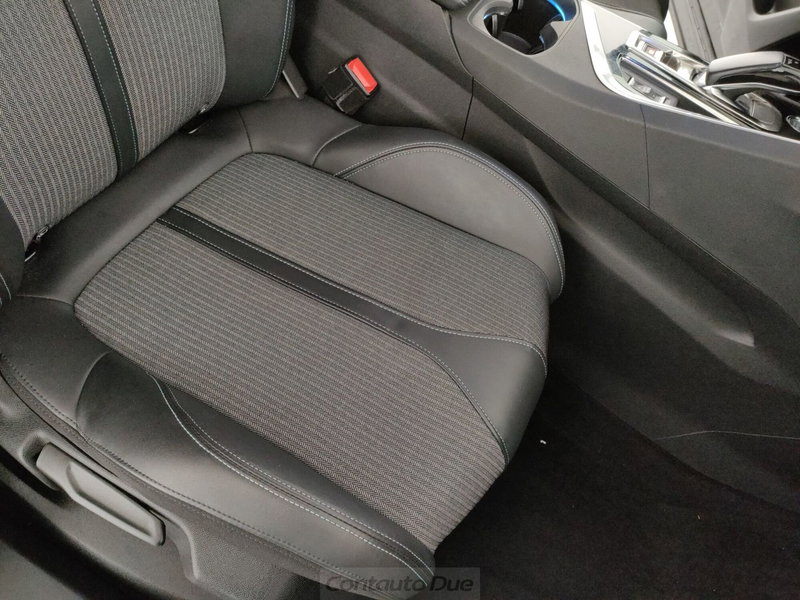 Peugeot 3008 usata a Caserta (15)