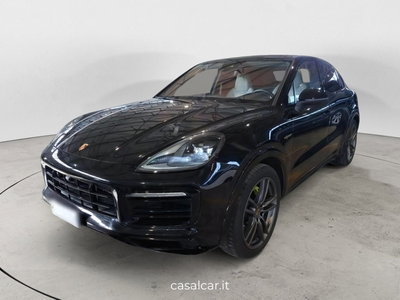 Porsche Cayenne 3.0 V6 E-Hybrid Platinum Edition del 2023 usata a Salerno
