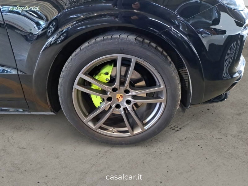 Porsche Cayenne usata a Salerno (17)