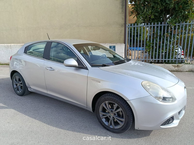 Alfa Romeo Giulietta usata a Salerno (9)