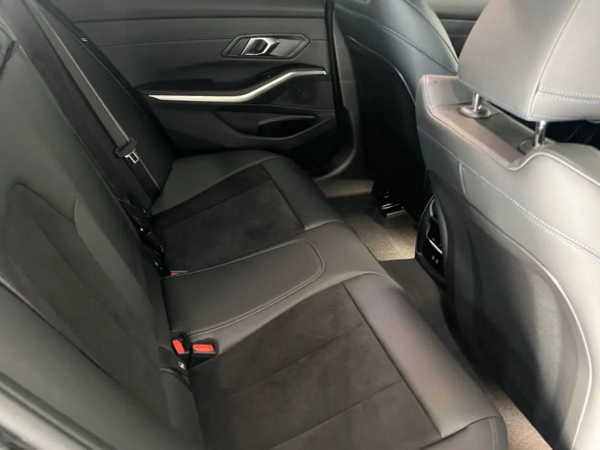 BMW Serie 3 usata a Torino (7)
