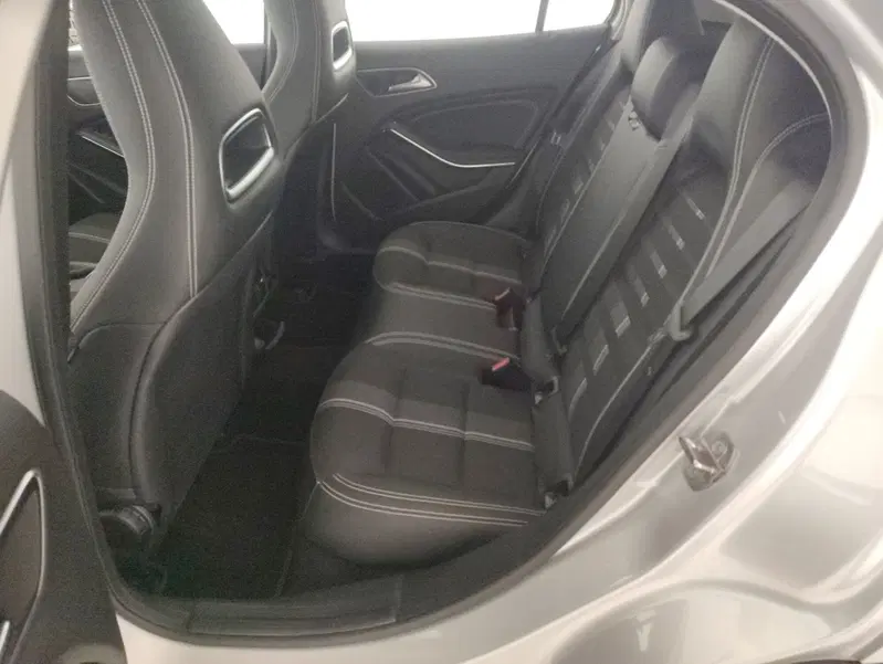 Mercedes-Benz GLA SUV usata a Alessandria (7)