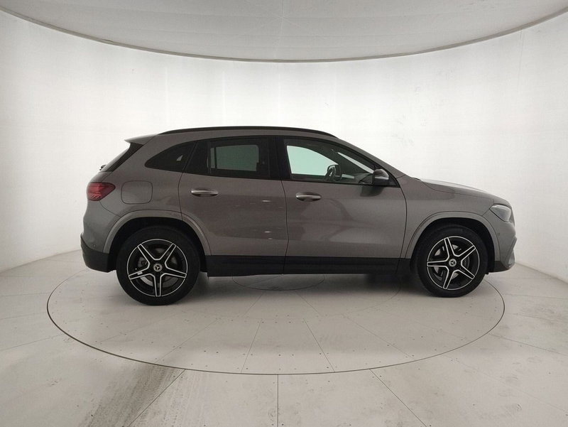 Mercedes-Benz GLA SUV usata  (5)