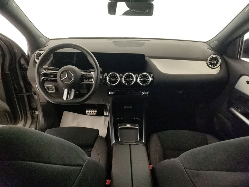 Mercedes-Benz GLA SUV usata  (8)
