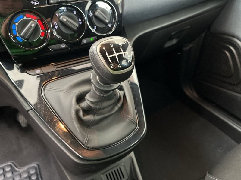 Lancia Ypsilon usata a Torino (10)