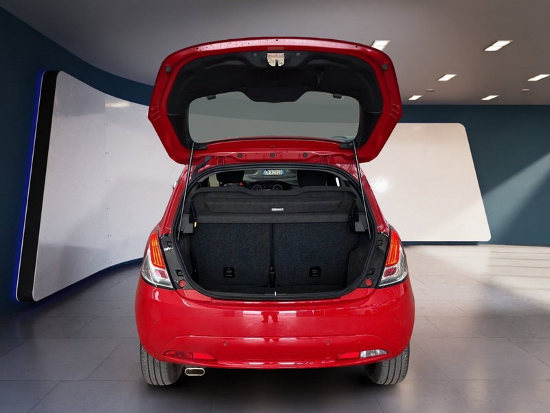 Lancia Ypsilon usata a Torino (5)