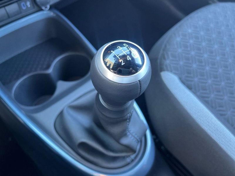 Toyota Aygo X nuova a Catania (13)